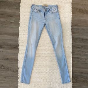 Woman’s Hollister Super Skinny Jeans